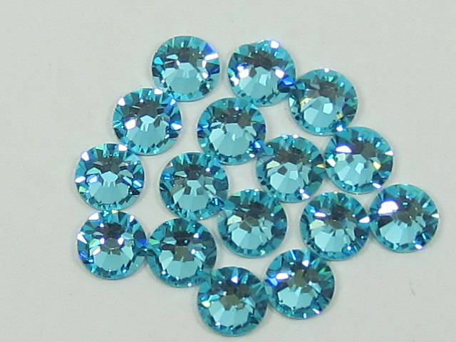 72 pcs. 20ss LIGHT TURQUOISE STAR BRIGHT FLATBACK Rhinestones